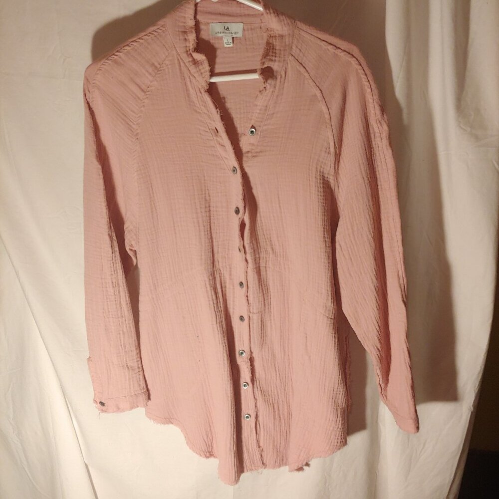 "Urban Daizy Frayed Edge Women's Casual Blouse"